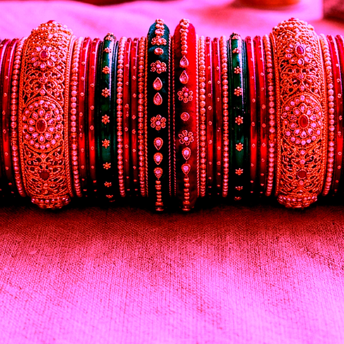 Rani Pink Zari Glass Bangles - Macro Detail View